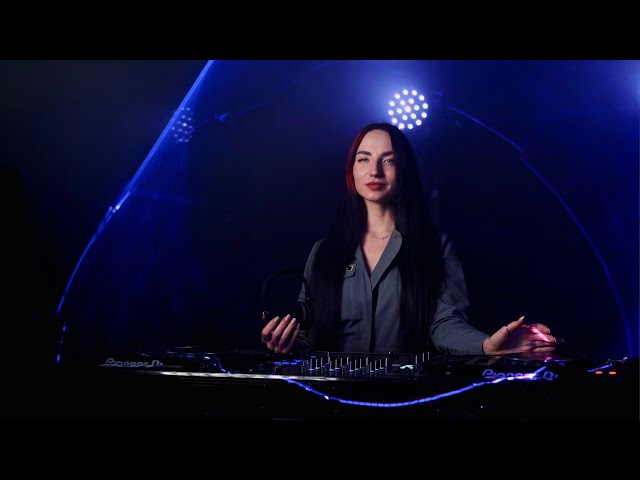 Kristen Kroft - Live @ Cave Club [Melodic Techno & Progressive House DJ Mix 2025]