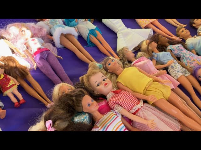 On the HUNT For Rare Unusual Vintage Barbie dolls & more at Flea Market shop with me.