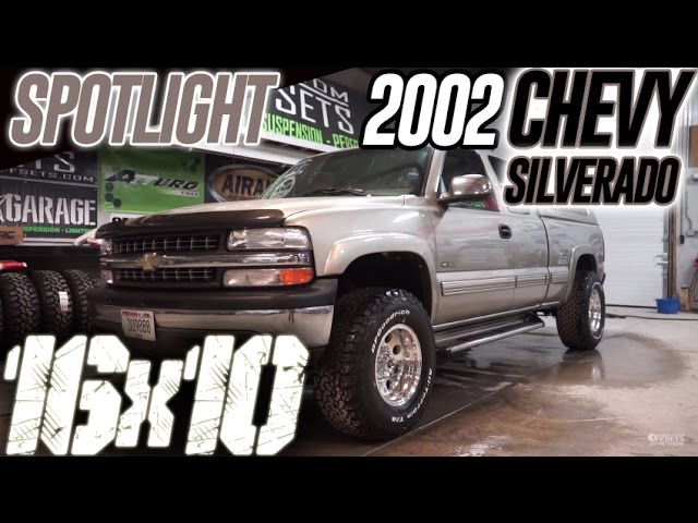 Spotlight - 2002 Chevy Silverado 1500, Rough Country Level, 16x10's, 305/70's