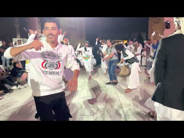 Yemeni traditional dance II Flag Plaza Qatar