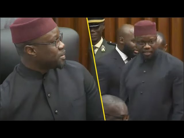 Assemblée - L'arrivée de Ousmane Sonko dans la salle tout souriant