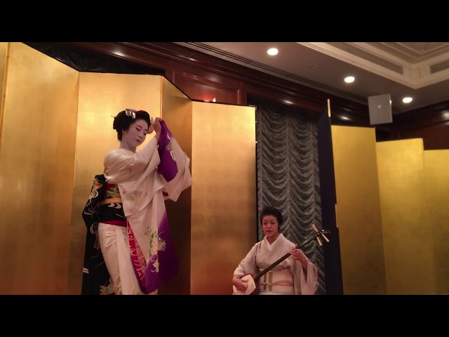 Japanese culture. Maiko and Geisha 京都の舞妓はん