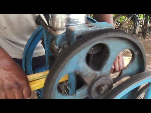 Garmi mai Ganne ka juice khane ke liye agayi| sugarcane juice benefits |