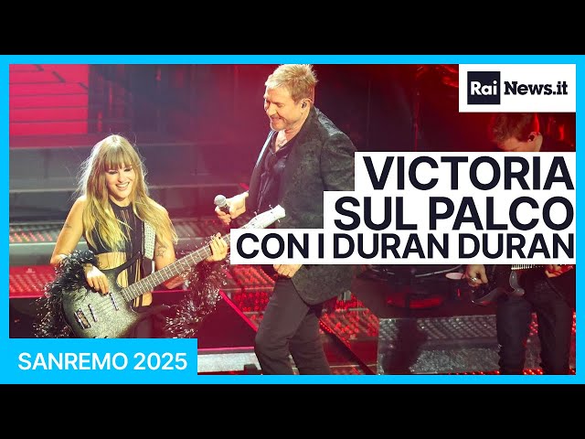 Sanremo 2025, Victoria dei Maneskin sul palco dell'Ariston con i Duran Duran