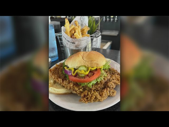 Iowan eats 99 tenderloins across the state, reveals his favorite