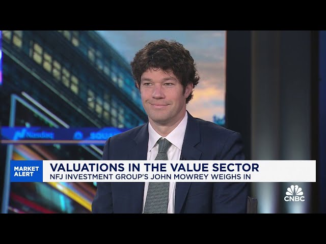 There's a lot lining up for a dark horse play for value stocks in 2025, says NFJ's John Mowrey