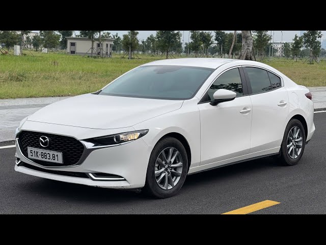 Mazda 3 Luxury 2023 giá rẻ so mua mới 120 triệu