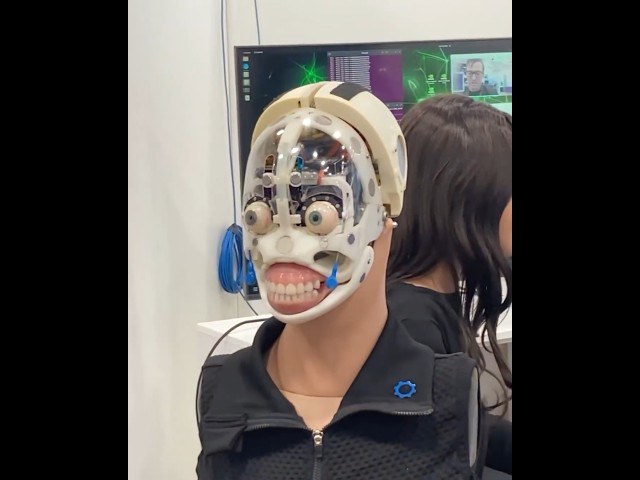 How to Swap the Face of a Robot: Realbotix at CES2025 #ces2025 #robotics