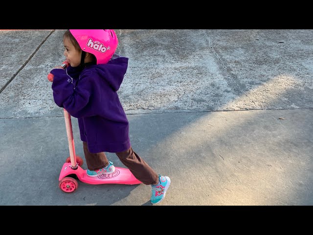 Toddler Fun Riding Pink HALO Jr. 3 Wheel Kick Scooter From Walmart