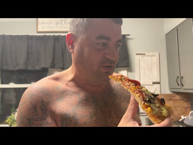 Walmart XL pizza review part 2 [Barstool]