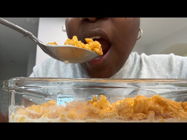 ASMR CAP’N CRUNCH CEREAL( CRUNCHY EATING SOUNDS) NO TALKING…