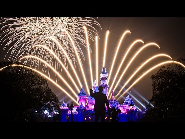 Disneyland Forever Fireworks Spectacular Debut Performance