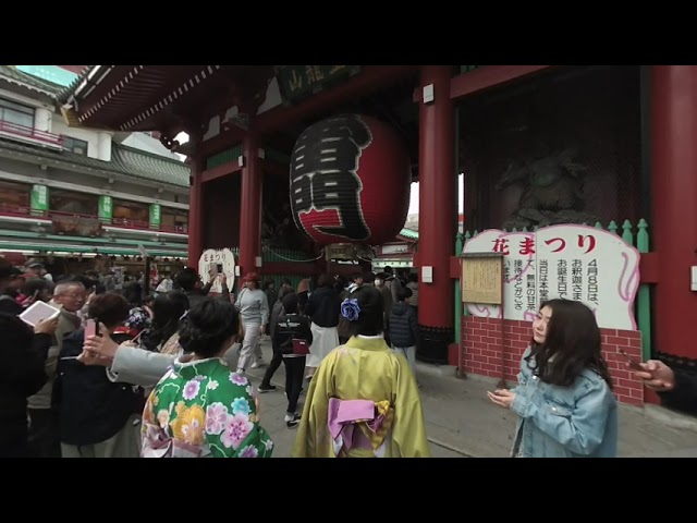 VR180 2019.3 Kaminari-mon gate in Tokyo Asakusa