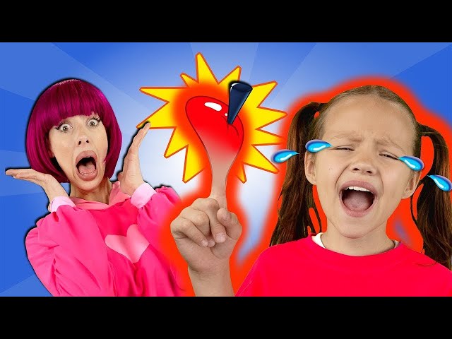 Boo Boo Song with Max | Kids Songs And Nursery Rhymes | Dominoki