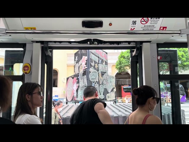 澳巴中通混合動力增程車E2259@8A開關門