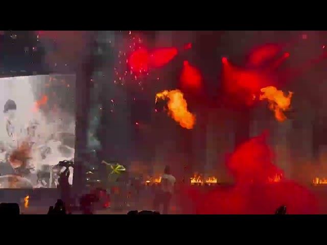 Twenty One Pilots Heavy Dirty Soul Pyro live in Austin #clancyworldtour