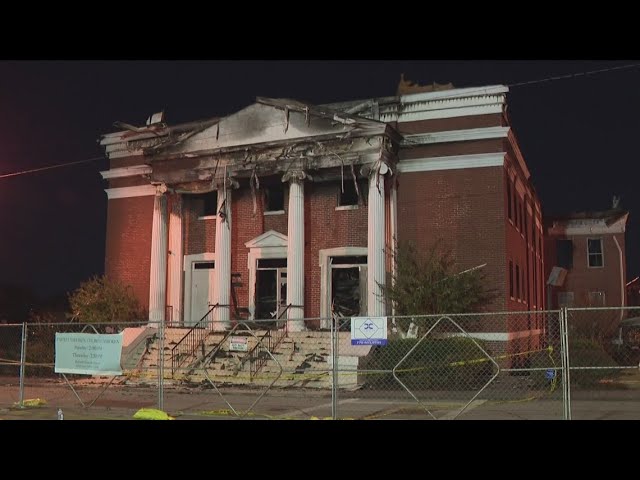 'Faith unshaken, church unbroken' | Congregation shows their faith remains strong after church fire