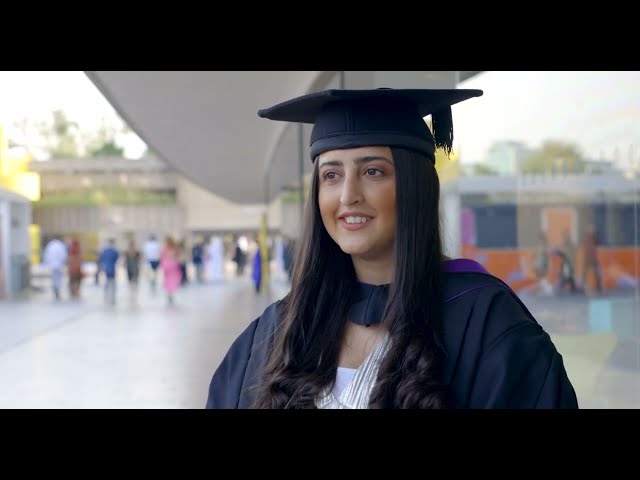 What our students say - Anjleena, Cancer Biomedicine BSc