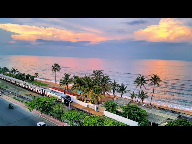 Colombo, Sri Lanka : Beautiful sunrise on the coast of Wellawatte from Global Towers Hotel