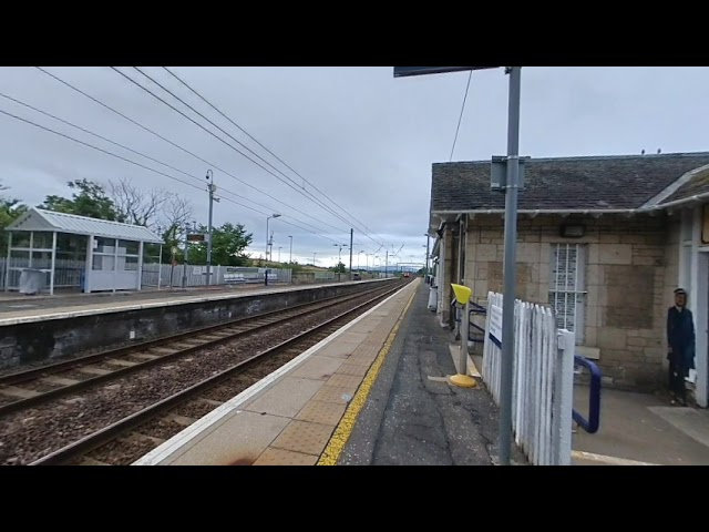 Scotrail EMU at Prestonpans on 2021-07-29 at 0708 in VR180