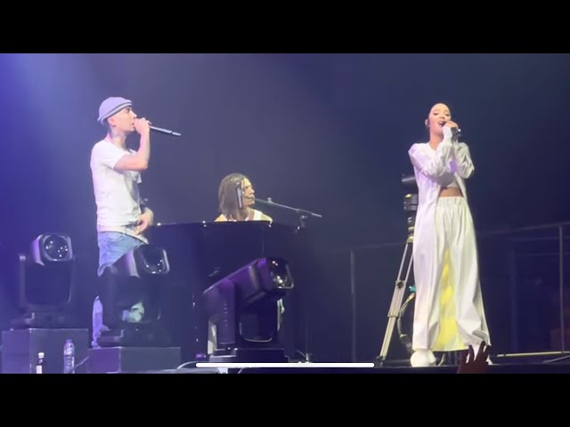 N Dubz - Papa you can hear me? (Live at Nottingham Motorpoint arena 7.12.22)