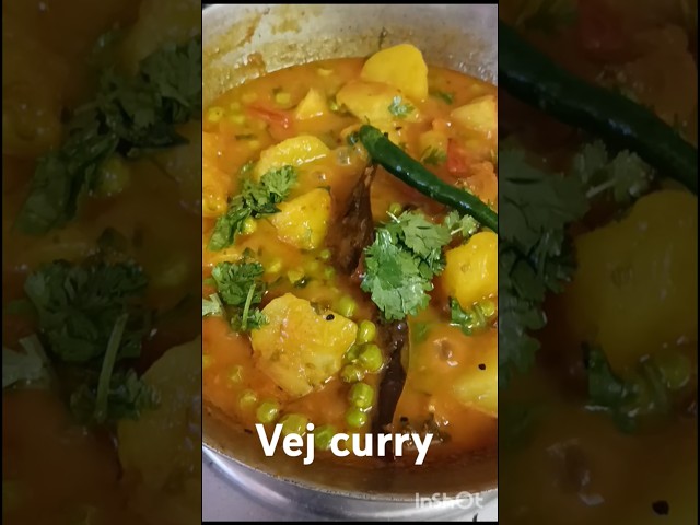 Easy and quick recipe of veg curry/ aloor dum #food #recipe #vegcurry #cooking #quickrecipe #aloo