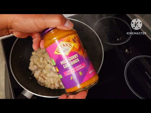 simple cooking Idea chicken breast with mild curry sauce #shortvideo #viralvideo