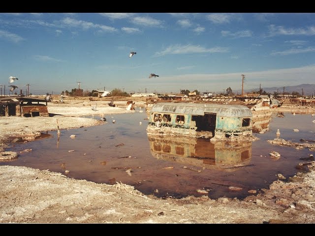 VIRTUAL REALITY 360° GHOST TOWN BOMBAY ( Polluted water ) in 4K