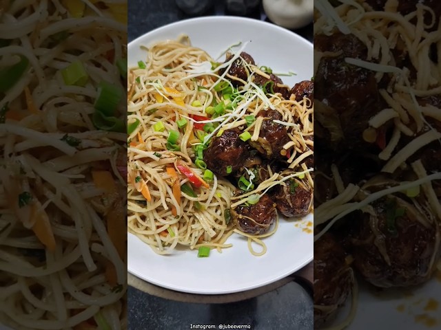 Veg Hakka Noodles 🍜 with Veg Manchurian Dry 😋 #shorts #shortsfeed #youtubeshorts