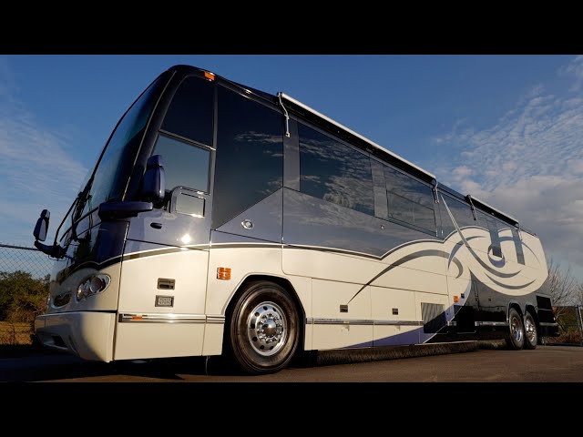 Pristine Prevost Featherlite H3-45 For Sale $499k!