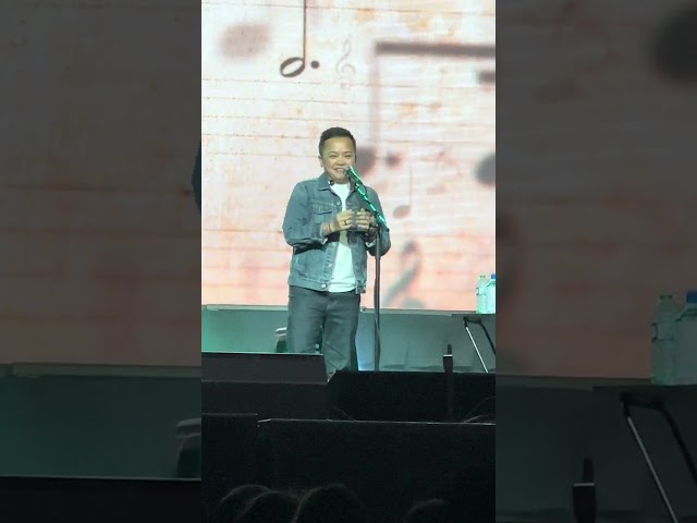 Araw Gabi by: Ice Seguerra  Live at Edmonton Canada