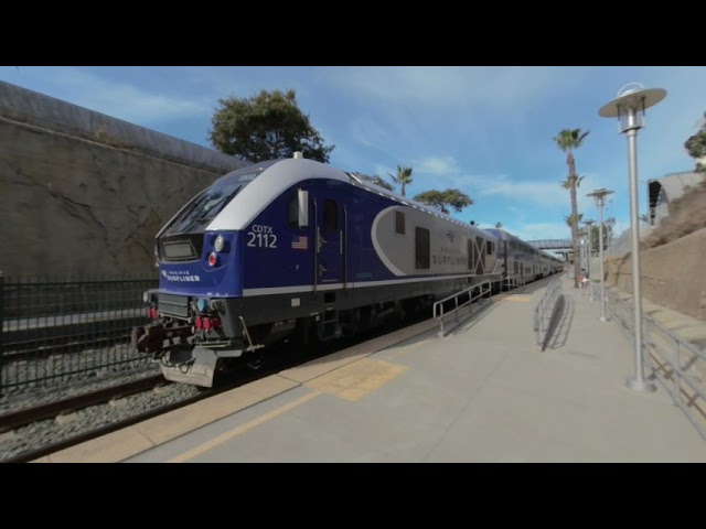 VR180 - Amtrak Pacific Surfliner Train #768 Southbound in Solana Beach CA - December 13th 2020 (2/2)