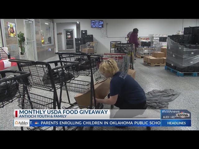 USDA food giveaway supports River Valley residents