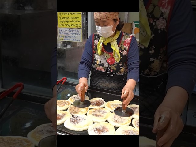 호떡달인 왕호떡 / Sweet Pancake  Delicious Hotteok / Korean Street Food