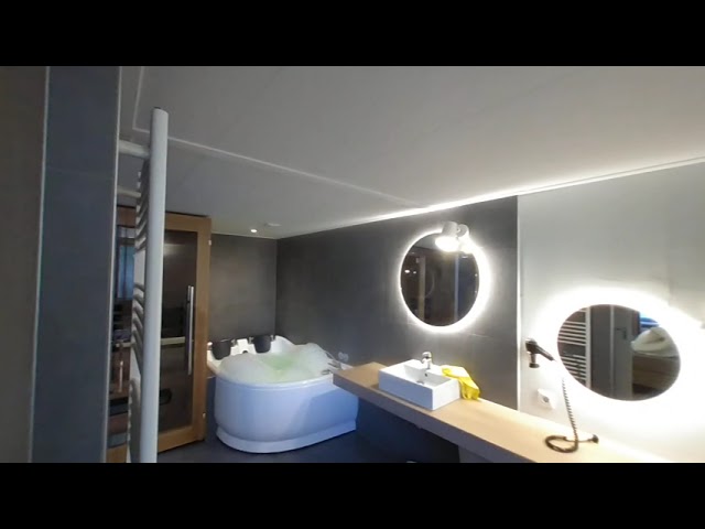 Centre Parcs - De Eemhof VIP suite (3D VR walkthrough)