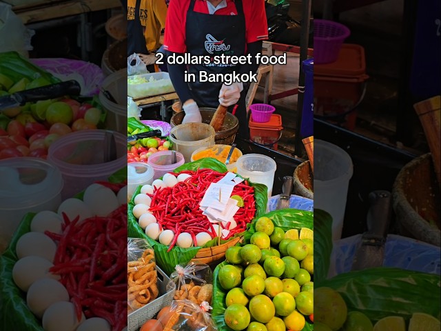 I tried 2 dollar street food in Bangkok, Thailand #bangkokfoodtours #foodlovers #foodies