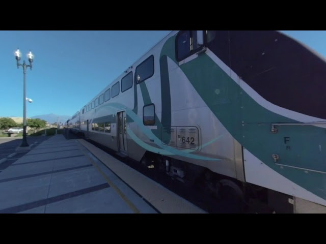 VR180 - Metrolink San Bernardino Line Train #331 Westbound in Rialto CA - January 18th 2021 (1/2)