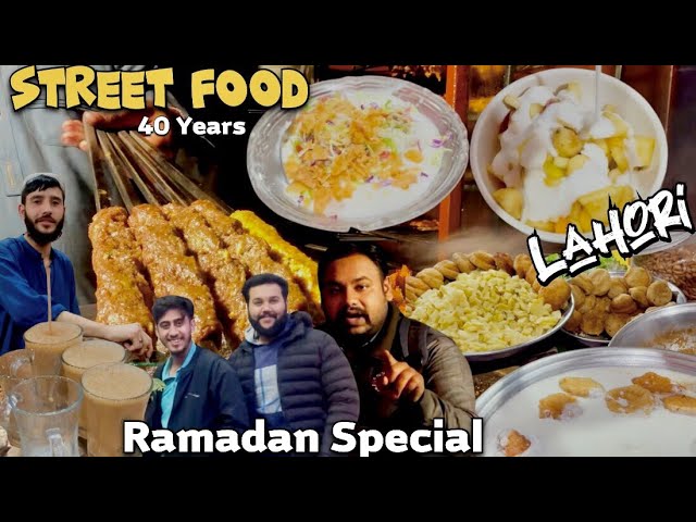 40 Years Lahori Winter Street Food | Beef & Chicken Kabab, Nablets, Dahi Bhalay, Cream Chaat, Jalebi