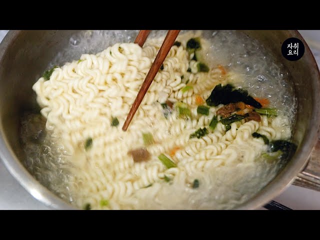 Please try eating Ramyeon(Ramen) this way in this summer!