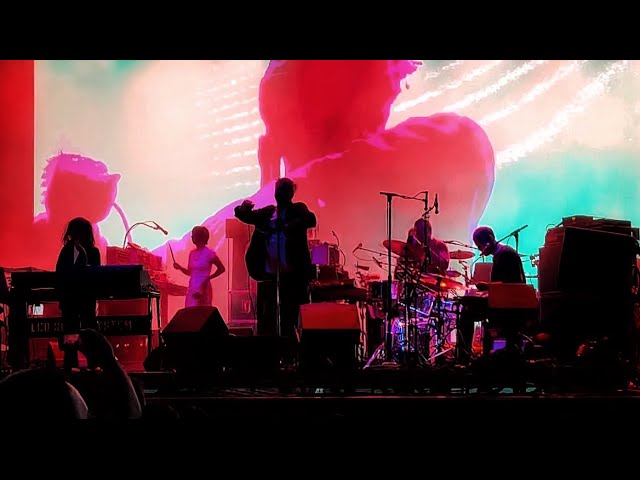 LCD Soundsystem - Dance Yrself Clean @ Brookside at the Rose Bowl