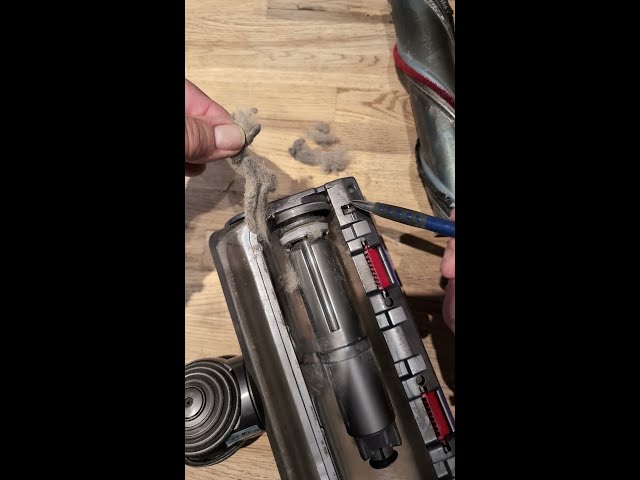 Genuine Review on how easy it is to Clean a Dyson Power Head