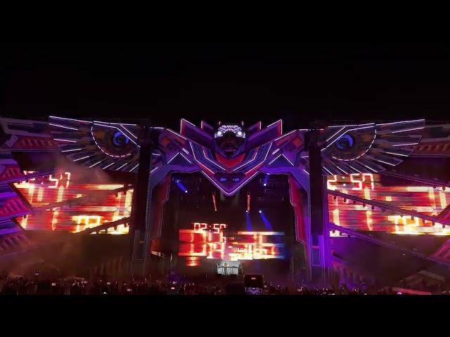 DWP2022 Martin Garrix & Blinders - Breach