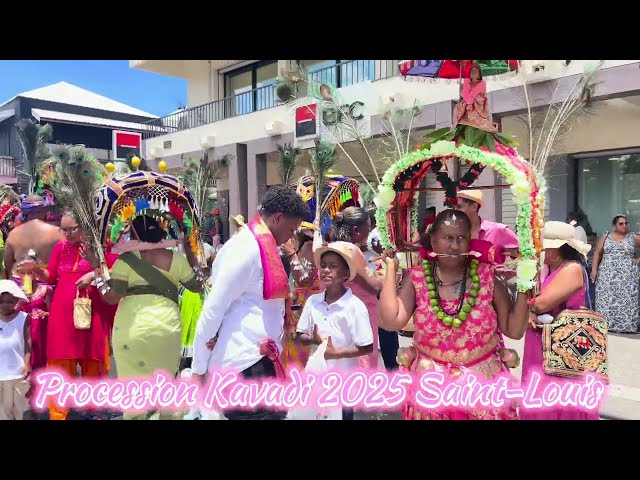 Procession kavadi mardi 11 février 2025 le grand temple Saint-Louis #abonnetoi #malbar #tradition