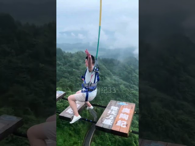 The Beauties Who Come To Bungee Jumping Are More Amazing Than Each Other