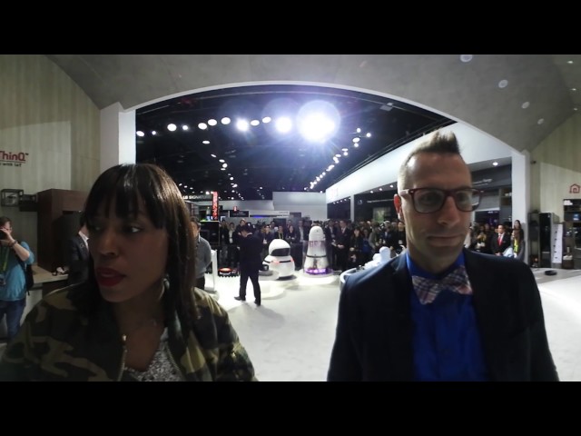 360 Show Floor Tour with Aisha Tyler