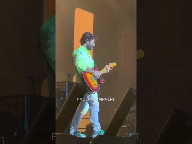 Kesariya 🧡 Arijit Singh Live Performance