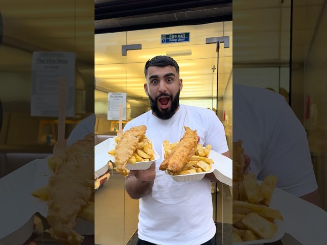 FULLY HALAL TRADITIONAL ENGLISH FISH AND CHIP SHOP 🐟🍟 #halal #halalfood. #fishandchips #manchester