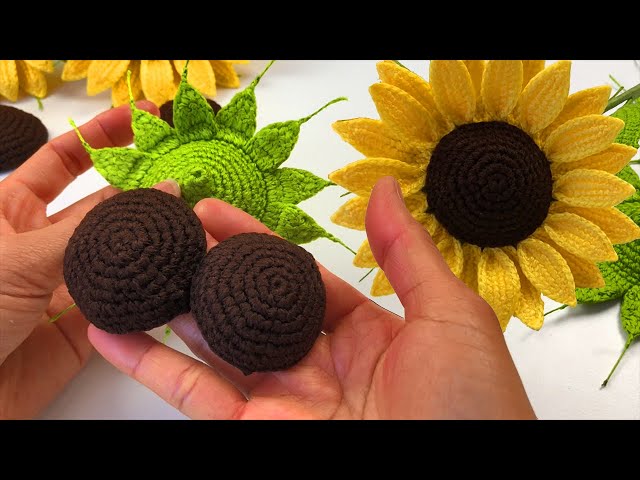 Crochet Dwarf Sunflower Tutorial: Pollen and Sepal