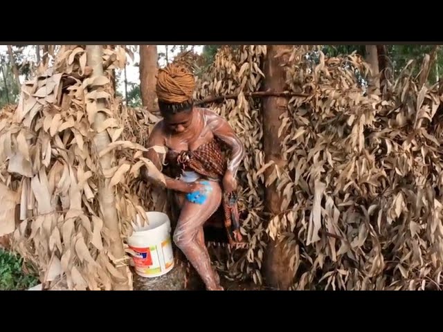 AFRICAN VILLAGE LIFE//VILLAGE OUTDOOR BATH