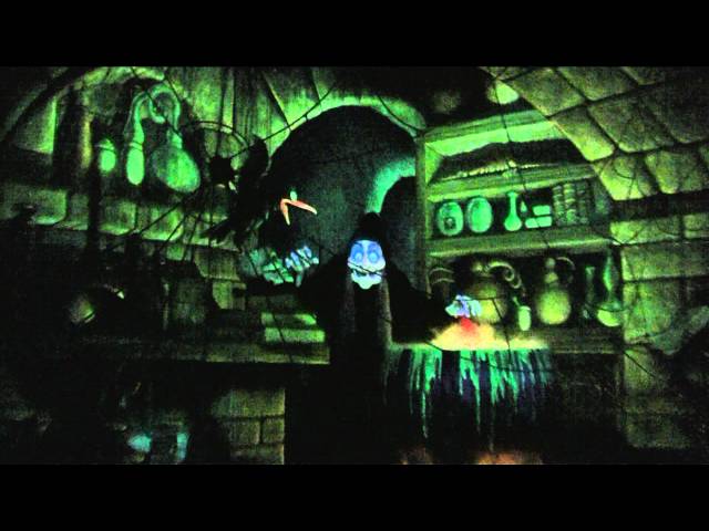 Snow White's Scary Adventures at Disneyland HD